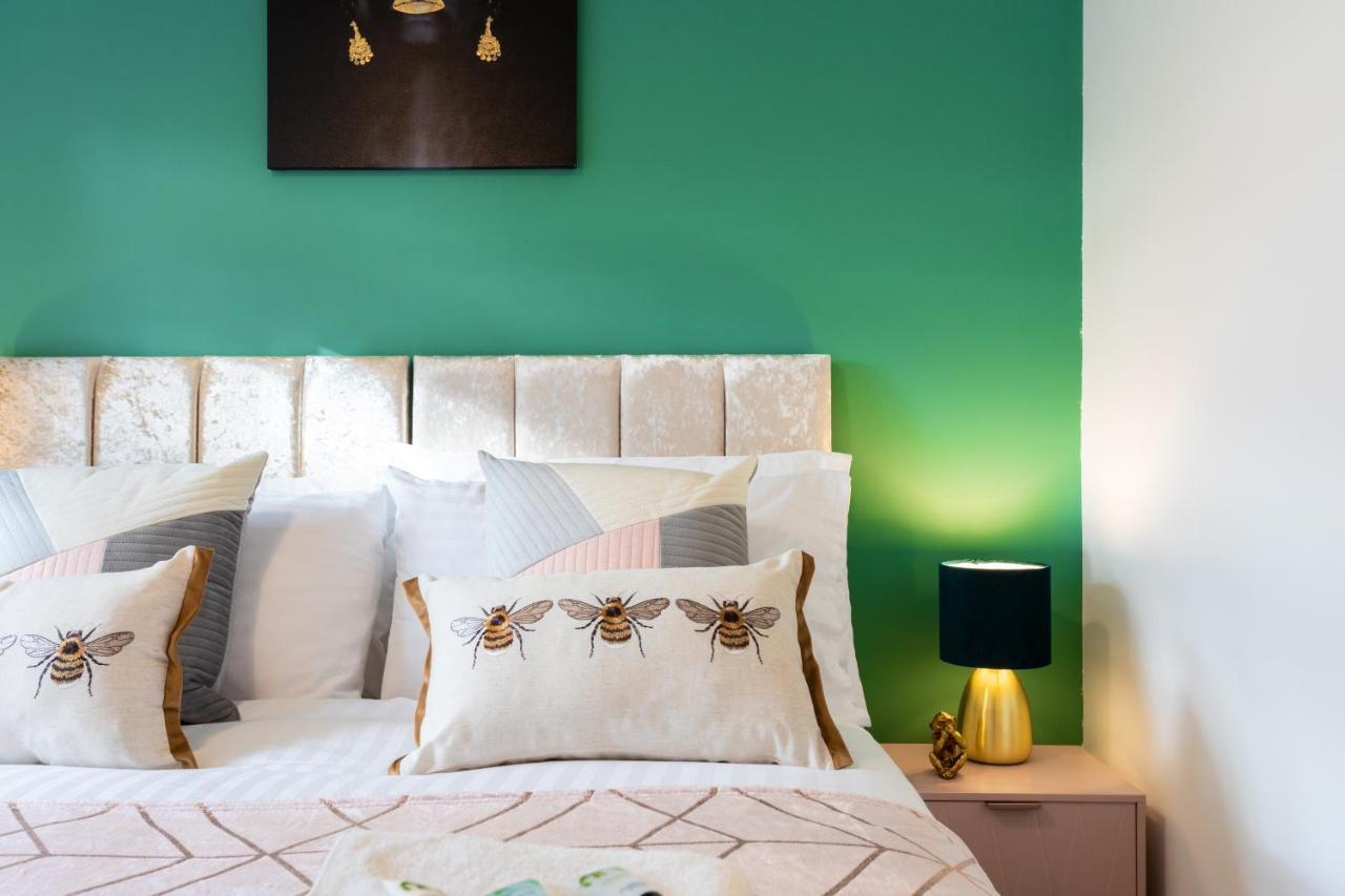 Hatfield Haven - Modern 2-Bed Retreat Near Uni, Business Park & City Center, Free Parking, Big Savings On Longer Stays Εξωτερικό φωτογραφία