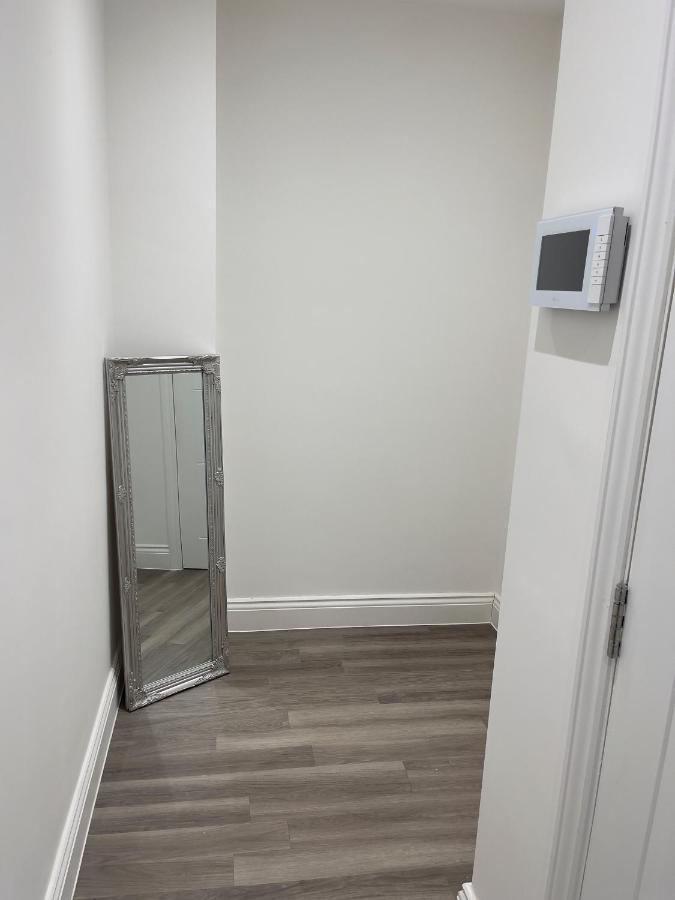 Hatfield Haven - Modern 2-Bed Retreat Near Uni, Business Park & City Center, Free Parking, Big Savings On Longer Stays Εξωτερικό φωτογραφία