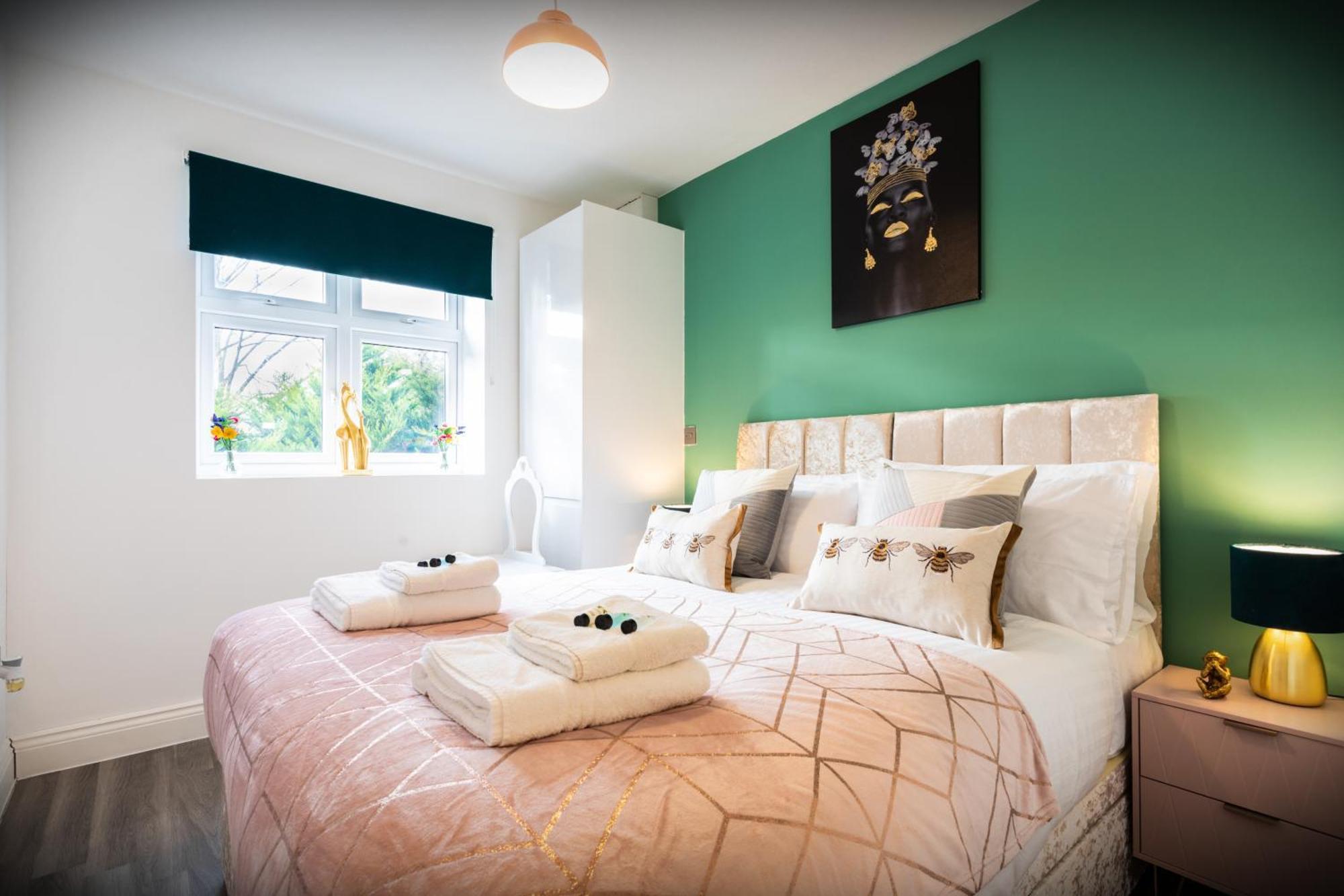 Hatfield Haven - Modern 2-Bed Retreat Near Uni, Business Park & City Center, Free Parking, Big Savings On Longer Stays Εξωτερικό φωτογραφία